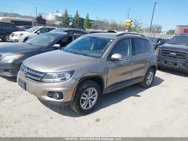 WVGJV7AX0FW063241 Volkswagen Tiguan S/se/sel/r-line
