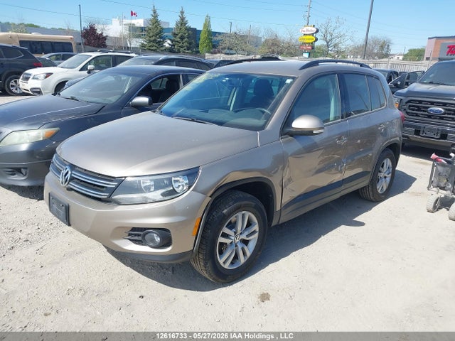 WVGJV7AX0FW063241 Volkswagen Tiguan S/se/sel/r-line