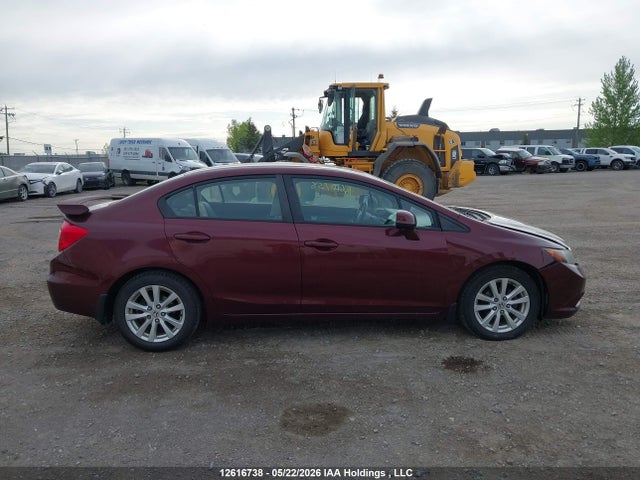 2012 Honda Civic Lx მანქანა იყიდება აუქციონზე, vin: 2HGFB2F53CH025852, აუქციონის ნომერი: 12616738