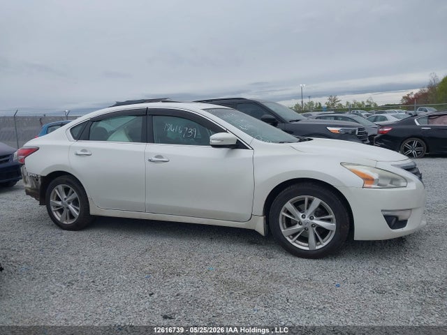 2015 Nissan Altima 2.5/2.5 S/2.5 Sl/2.5 Sv მანქანა იყიდება აუქციონზე, vin: 1N4AL3AP9FN869691, აუქციონის ნომერი: 12616739