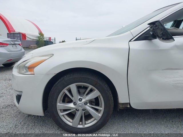 2015 Nissan Altima 2.5/2.5 S/2.5 Sl/2.5 Sv მანქანა იყიდება აუქციონზე, vin: 1N4AL3AP9FN869691, აუქციონის ნომერი: 12616739