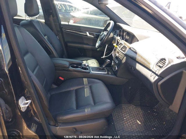 12616778 :رقم المزاد ، WDDGF8AB8EG196575 vin ، 2014 Mercedes-benz C-class مزاد بيع