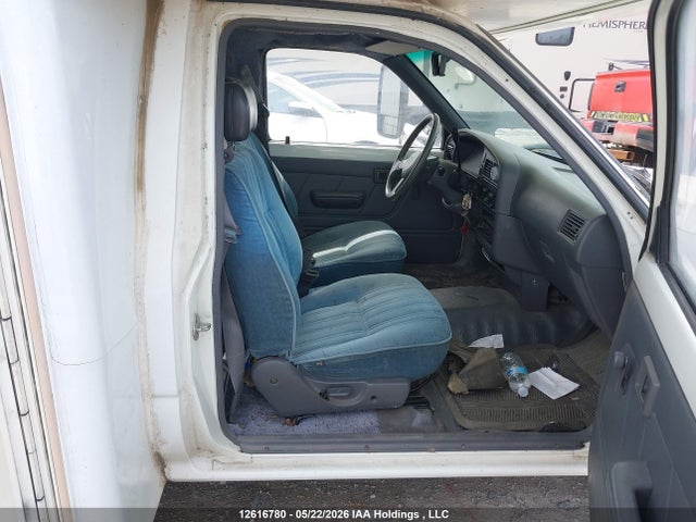 12616780 :رقم المزاد ، JT5VN94T7N0028459 vin ، 1992 Toyota Pickup Cab Chassis Super Long Wb مزاد بيع