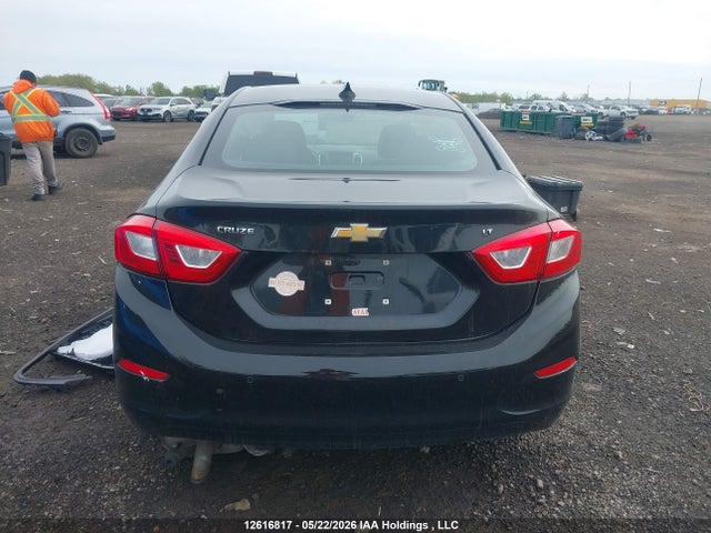 Продажа на аукционе авто 2018 Chevrolet Cruze Lt, vin: 1G1BE5SMXJ7171279, номер лота: 12616817