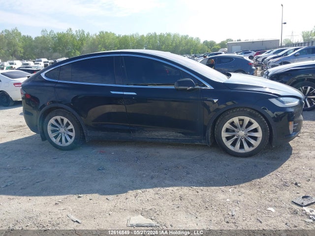 2017 Tesla Model X მანქანა იყიდება აუქციონზე, vin: 5YJXCDE29HF075574, აუქციონის ნომერი: 12616849