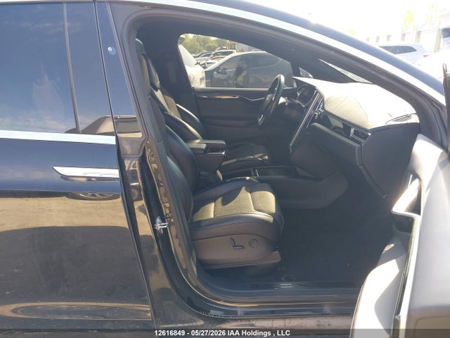 2017 Tesla Model X მანქანა იყიდება აუქციონზე, vin: 5YJXCDE29HF075574, აუქციონის ნომერი: 12616849