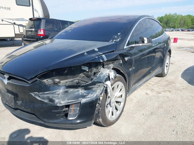 2017 Tesla Model X მანქანა იყიდება აუქციონზე, vin: 5YJXCDE29HF075574, აუქციონის ნომერი: 12616849