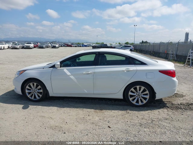 Auction sale of the 2013 Hyundai Sonata Se, vin: 5NPEC4ACXDH747045, lot number: 12616855