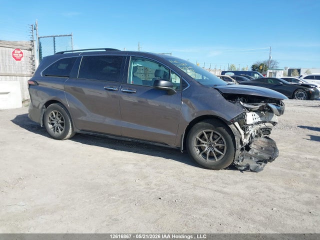 2022 Toyota Sienna Le/xle/xse/limited/platinum მანქანა იყიდება აუქციონზე, vin: 5TDGRKEC5NS110792, აუქციონის ნომერი: 12616867