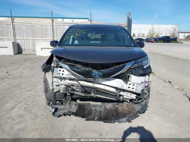 2022 Toyota Sienna Le/xle/xse/limited/platinum მანქანა იყიდება აუქციონზე, vin: 5TDGRKEC5NS110792, აუქციონის ნომერი: 12616867