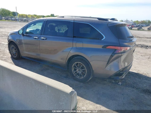 2022 Toyota Sienna Le/xle/xse/limited/platinum მანქანა იყიდება აუქციონზე, vin: 5TDGRKEC5NS110792, აუქციონის ნომერი: 12616867
