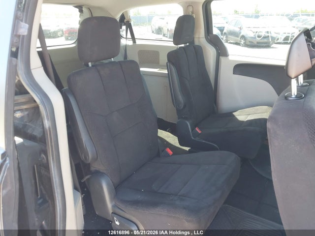 2C4RDGBGXER114700 Dodge Grand Caravan Se/sxt