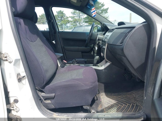 12616920 :رقم المزاد ، 1FAHP3FN8AW254658 vin ، 2010 Ford Focus Se مزاد بيع