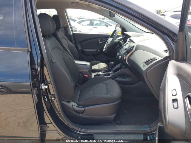 2015 Hyundai Tucson Gl მანქანა იყიდება აუქციონზე, vin: KM8JTCAF7FU116339, აუქციონის ნომერი: 12616927