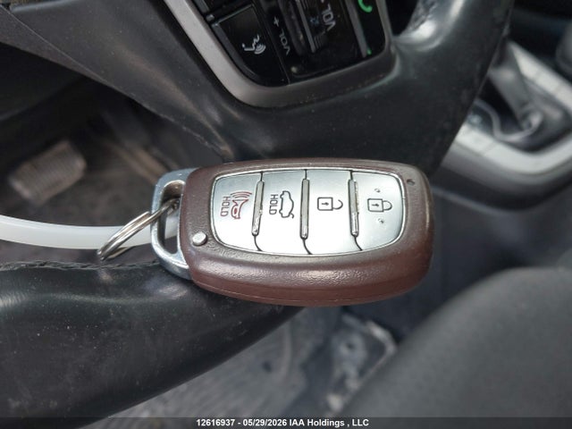 2017 Hyundai Elantra Gls მანქანა იყიდება აუქციონზე, vin: KMHD84LF0HU426918, აუქციონის ნომერი: 12616937