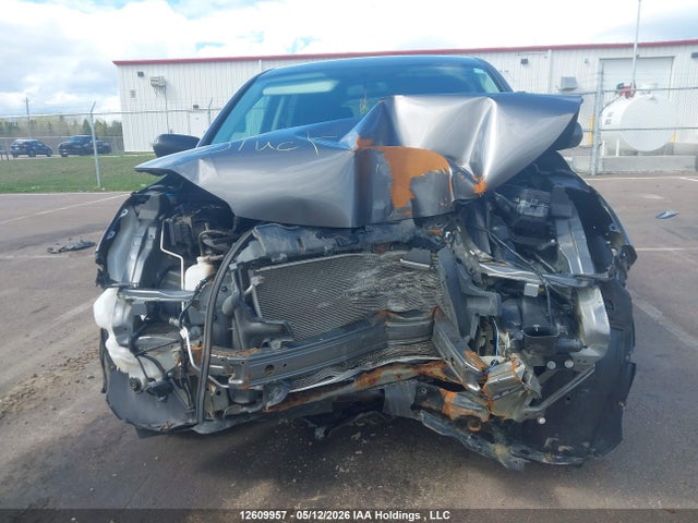 2HKRM4H38EH118986 Honda CR-V LX