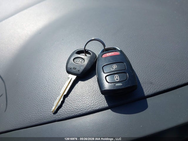 12616976 :رقم المزاد ، KNDMB233786200542 vin ، 2008 Kia Sedona Ex/lx مزاد بيع
