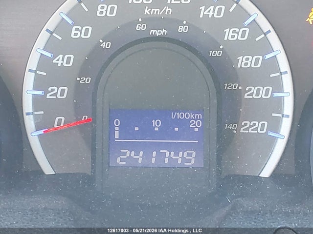 LUCGE8H53E3006438 Honda FIT LX