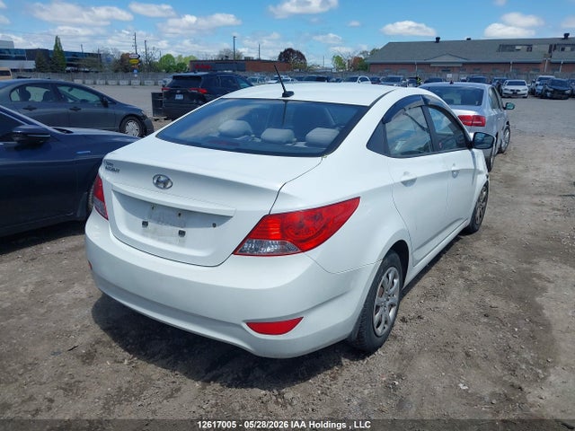 12617005 :رقم المزاد ، KMHCT4AE4DU439752 vin ، 2013 Hyundai Accent Gl مزاد بيع