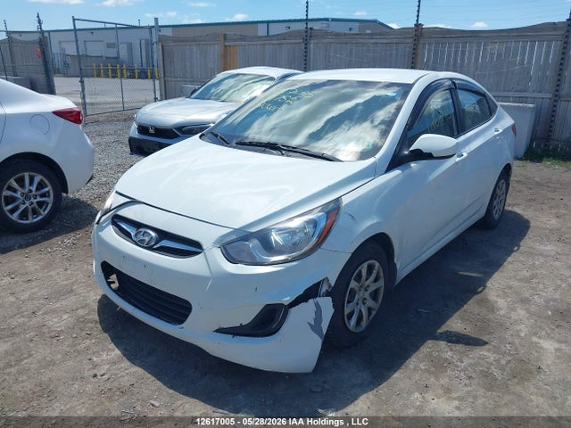 12617005 :رقم المزاد ، KMHCT4AE4DU439752 vin ، 2013 Hyundai Accent Gl مزاد بيع