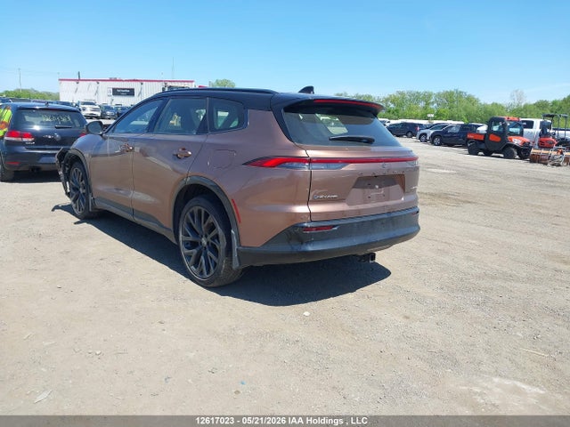 Продаж на аукціоні авто 2025 Toyota Crown Signia Limited, vin: JTDACAAJ6S3012325, номер лоту: 12617023