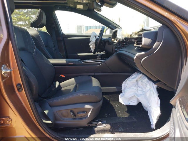 Продаж на аукціоні авто 2025 Toyota Crown Signia Limited, vin: JTDACAAJ6S3012325, номер лоту: 12617023