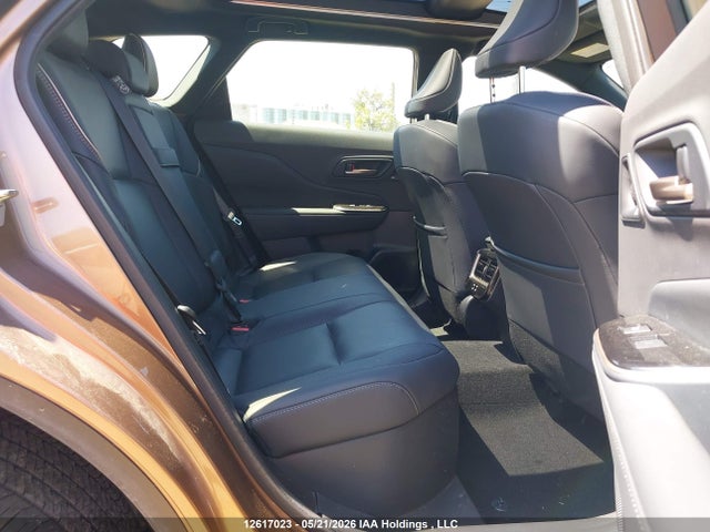 Продаж на аукціоні авто 2025 Toyota Crown Signia Limited, vin: JTDACAAJ6S3012325, номер лоту: 12617023
