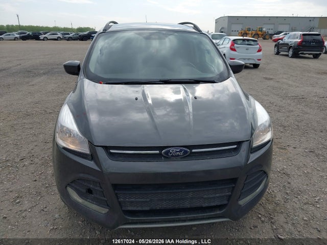 1FMCU9GX5FUC50680 Ford ESCAPE SE