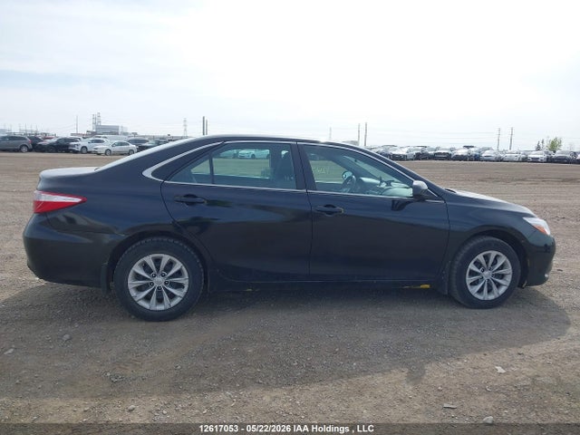 4T1BF1FK3HU392719 Toyota CAMRY LE