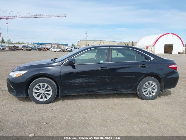 4T1BF1FK3HU392719 Toyota CAMRY LE