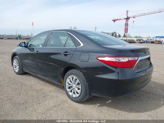 4T1BF1FK3HU392719 Toyota CAMRY LE