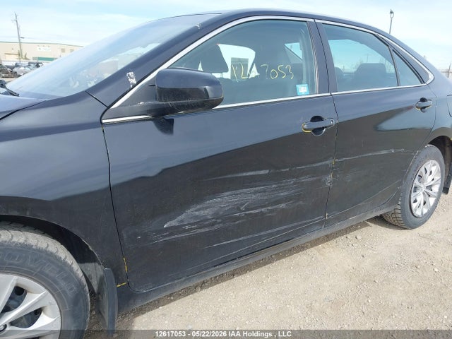 4T1BF1FK3HU392719 Toyota CAMRY LE