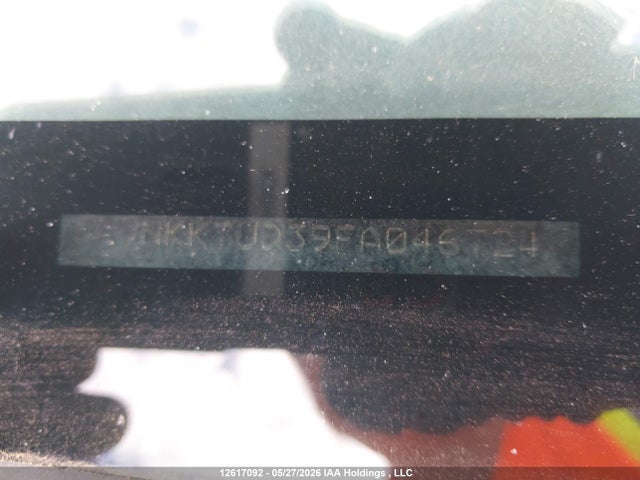 12617092 :رقم المزاد ، VNKKTUD39FA046724 vin ، 2015 Toyota Yaris Le مزاد بيع