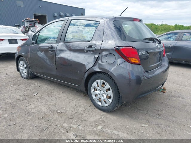 12617092 :رقم المزاد ، VNKKTUD39FA046724 vin ، 2015 Toyota Yaris Le مزاد بيع