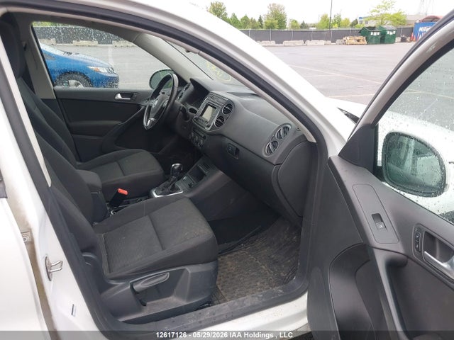 Aukcja sprzedaży 2016 Volkswagen Tiguan Comfortline/highline/special Edition, vin: WVGJV7AX1GW546741, numer aukcji: 12617126