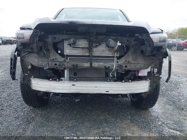 3TYLB5JN0TT111278 Toyota Tacoma 4x4 8a