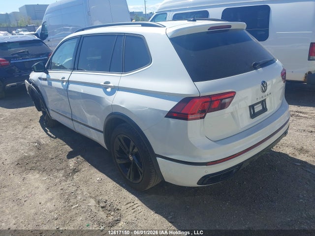 Aukcja sprzedaży 2023 Volkswagen Tiguan Comfortline R-line Black, vin: 3VV8B7AX6PM081080, numer aukcji: 12617150