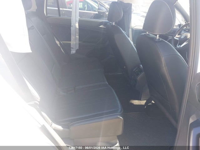 Aukcja sprzedaży 2023 Volkswagen Tiguan Comfortline R-line Black, vin: 3VV8B7AX6PM081080, numer aukcji: 12617150
