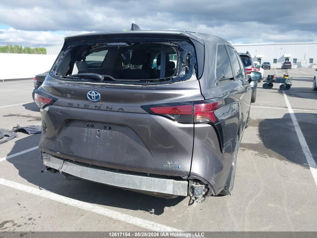 2021 Toyota Sienna Xle 8-passenger მანქანა იყიდება აუქციონზე, vin: 5TDGRKEC7MS042705, აუქციონის ნომერი: 12617154