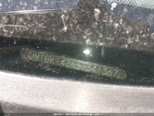 12617211 :رقم المزاد ، JM1BK143651341367 vin ، 2005 Mazda 3 Hatchback مزاد بيع