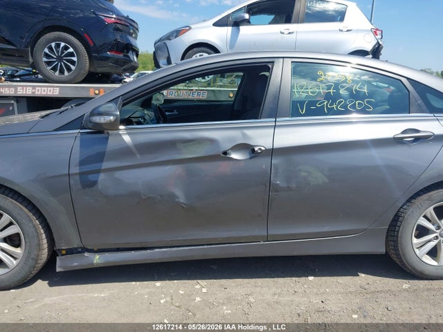 2014 Hyundai Sonata Gls მანქანა იყიდება აუქციონზე, vin: 5NPEB4AC0EH942205, აუქციონის ნომერი: 12617214