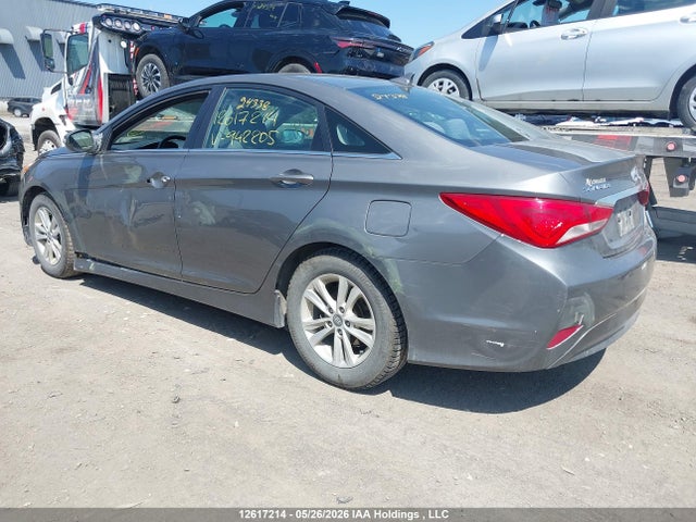 2014 Hyundai Sonata Gls მანქანა იყიდება აუქციონზე, vin: 5NPEB4AC0EH942205, აუქციონის ნომერი: 12617214