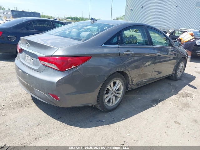2014 Hyundai Sonata Gls მანქანა იყიდება აუქციონზე, vin: 5NPEB4AC0EH942205, აუქციონის ნომერი: 12617214
