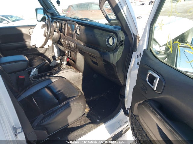 1C4HJXEN5LW339559 Jeep Wrangler Unlimited Sahara