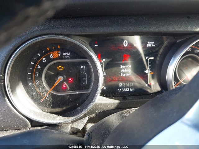 1C4HJXEN5LW339559 Jeep Wrangler Unlimited Sahara
