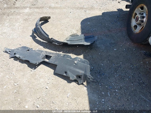 12617229 :رقم المزاد ، 2HKRM4H41FH112327 vin ، 2015 Honda Cr-v مزاد بيع