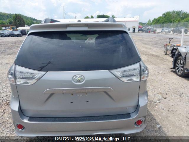 Toyota Sienna 2017 5TDXZ3DC4HS841628 Image 17