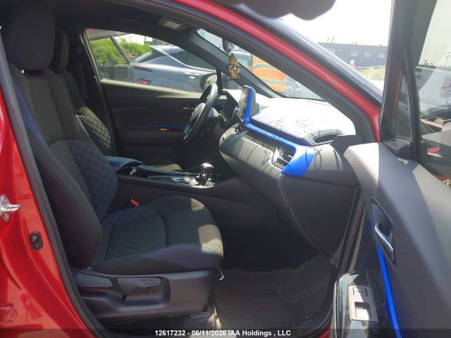 JTNKHMBX6N1134009 Toyota C-hr Xle Premium