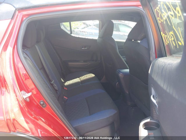 JTNKHMBX6N1134009 Toyota C-hr Xle Premium