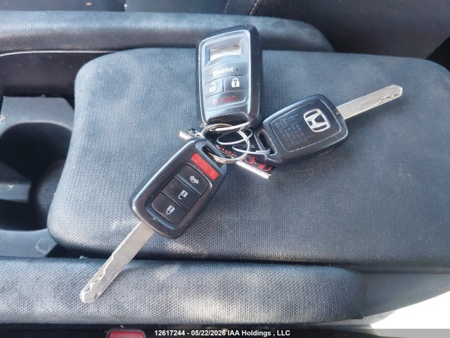 12617244 :رقم المزاد ، 2HGFC2F57HH000389 vin ، 2017 Honda Civic Lx مزاد بيع